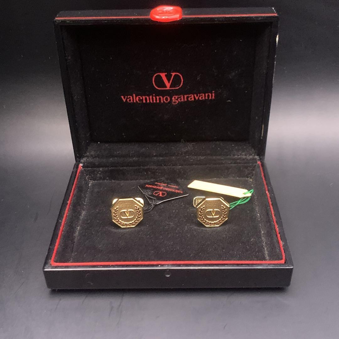 Valentino Garavani Gold Shell Cufflinks V Logo Men's Accessory Used Hexagon D...