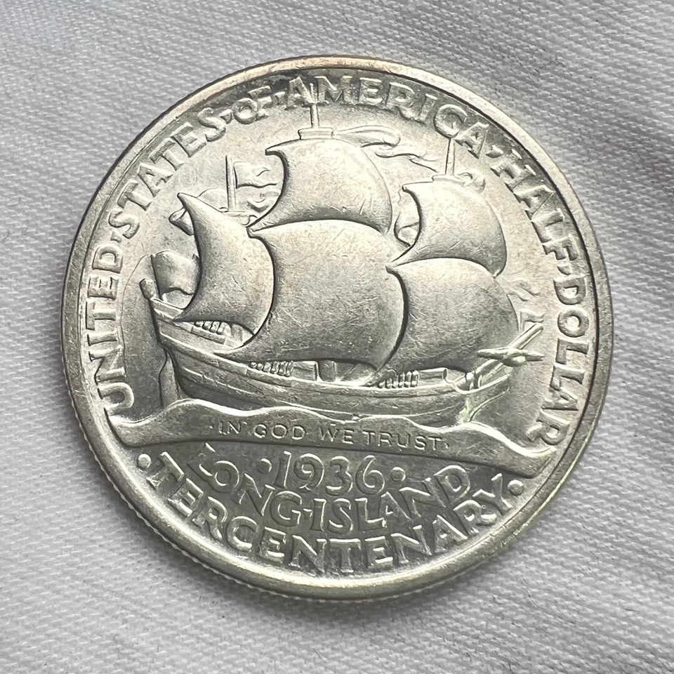 1936 Long Island Tercentenary Classic Commemorative Half Dollar .50c Silver Coin - Image 2 of 4