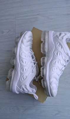 Nike Air VaporMax Plus Weiß Größe 4   Sehr guter Zustand   kaum getragen -Herren