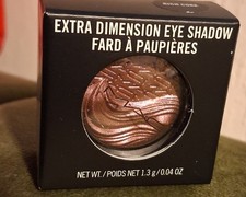 Image of New Boxed MAC Extra Dimension Eyeshadow Rich Core Full sz 1.3g / 0.04oz