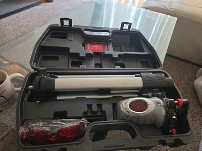 Pittsburgh Self Levelling Laser Level with Tripod Stand and Case (P03059994)