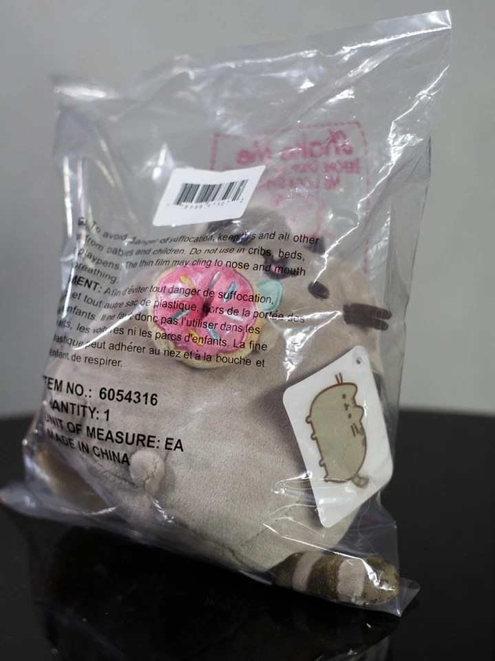 Pusheen Tabby Cat with Donut 6" Plush and Removable Donut Keychain Bag Clip Gund - Image 3 of 4