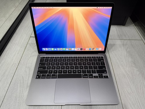 Apple MacBook Air Retina 13.3" 2020 256GB SSD 8GB Ram 8C CPU 7C GPU M1 - Grey - 第 3/17 張圖片