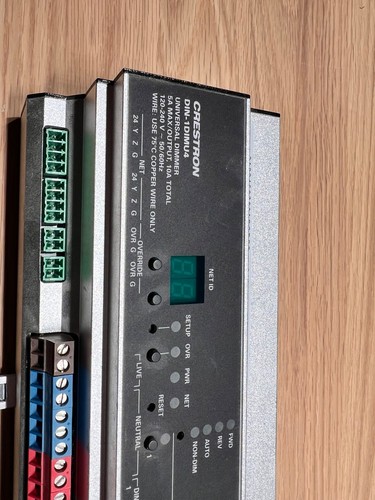 Crestron Universal Dimmer DIN- 1DIMU4, Guter Zustand, - Bild 2 von 2