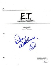 DEE WALLACE SIGNED ET THE EXTRA-TERRESTRIAL FULL SCRIPT AUTHENTIC AUTOGRAPH JSA