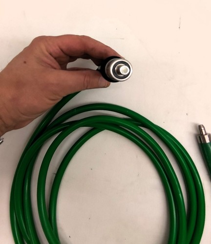 Stryker 233-050-400 AIM SafeLight Green Fiber Optic Light Cable 5mm X 3.05m - Picture 2 of 4