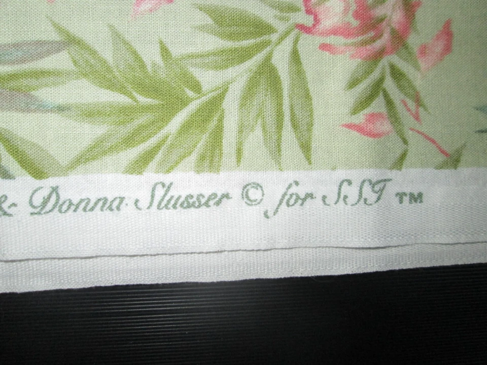 Cotton fabric - South Seas Imports - Watercolor Inspirations - 1 yard 35" - Image 4 of 4