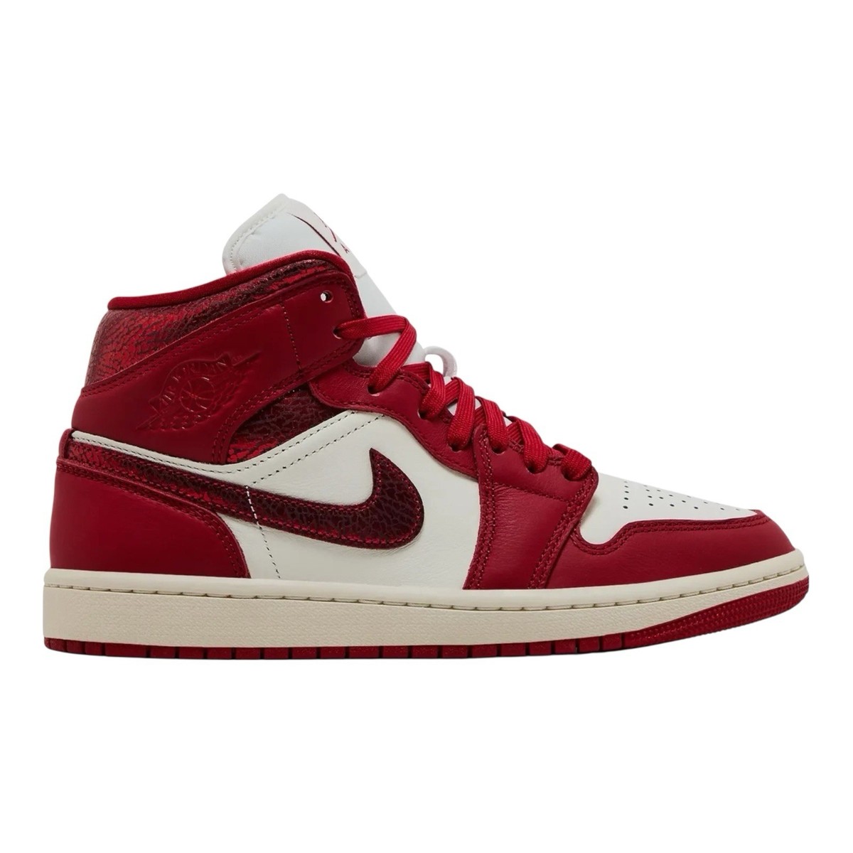 Nike Air Jordan 1 Mid SE　スニーカー　28センチ　明日夜9時まで大特価　セール 人気】Nike Air Jordan 1 Mid SE ナイキエアジョーダン1ミッド (Nike