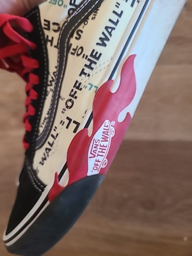 Vans Off The Wall Skateboard Shoes Size 10.5 Suede and Canvas Red Flames - Picture 2 of 10