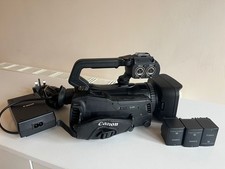 Canon XF405 4k Professional Camcorder - with Mains charger and batteries