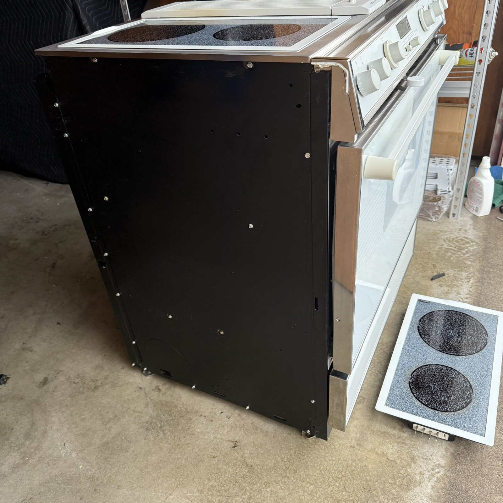 Jenn-Air 30” S136W Electric Range Downdraft - with Grill / 4-Burners Cartridges