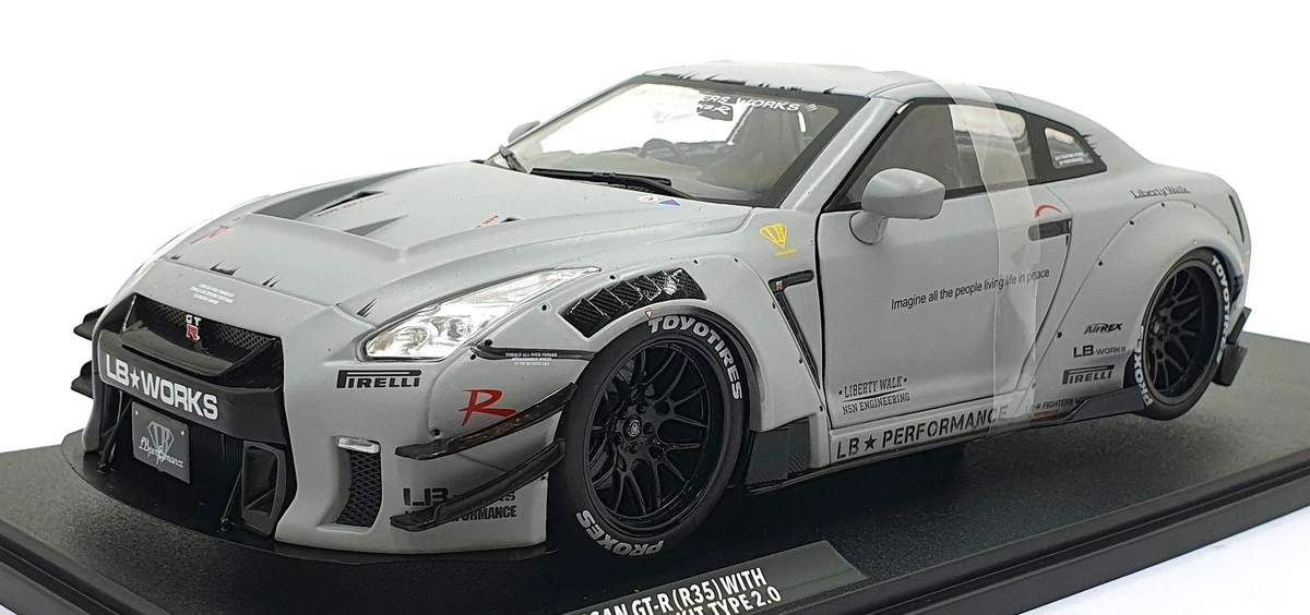 ジャンク Nissan GT-R 1/8スケールモデル Nissan 1:8 Scale Diecast Cars for sale - eBay