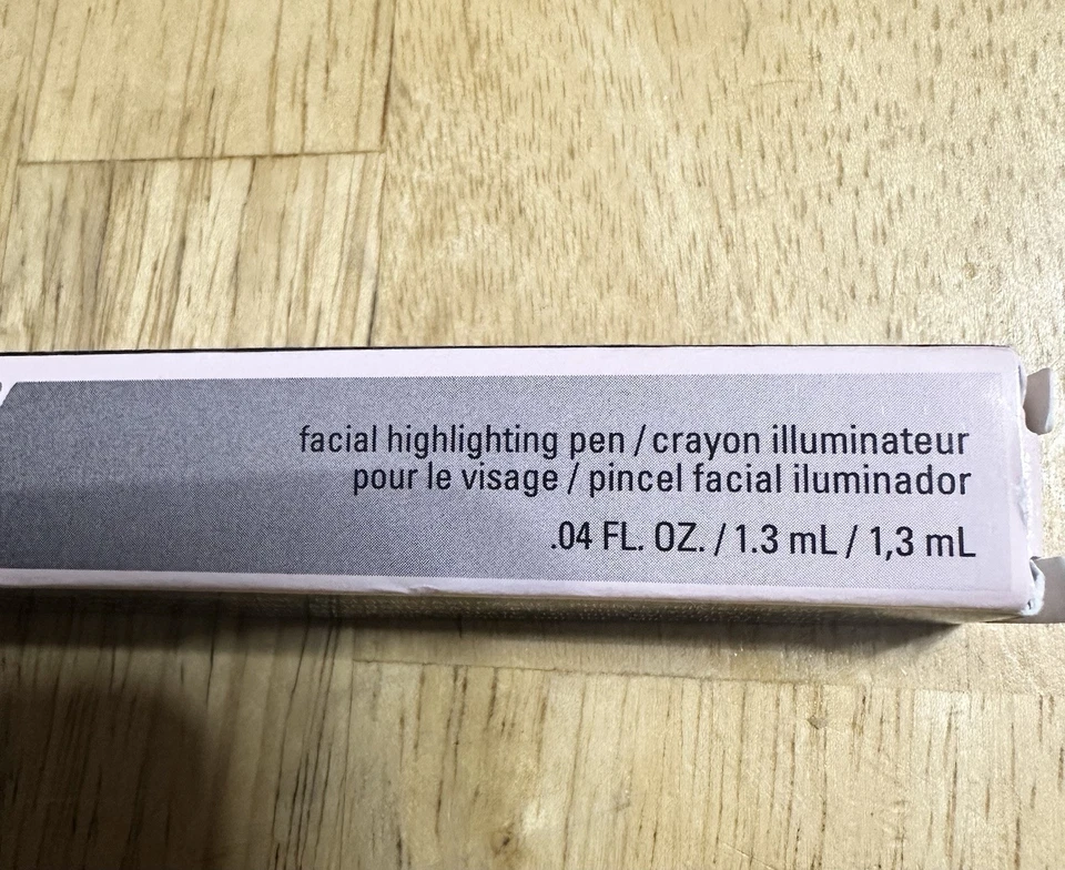 New In Box Mary Kay Facial Highlighting Pen Shade 3 #019031 - Image 2 of 4