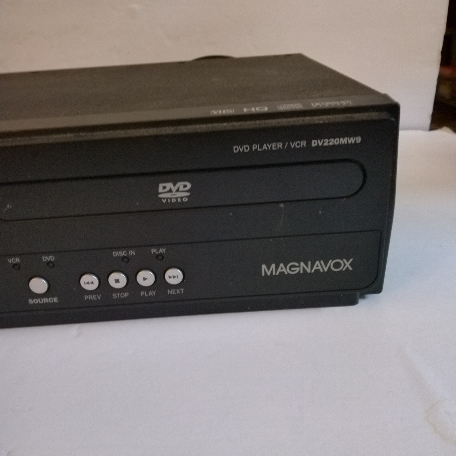 Magnavox ZV450MW8 DVD Recorder and VCR Combo with Digital Tuner NO
