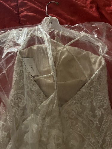 Oleg Cassini Designer Strappy Beaded Appliqué Tulle Sheath Wedding Dress - Picture 8 of 10