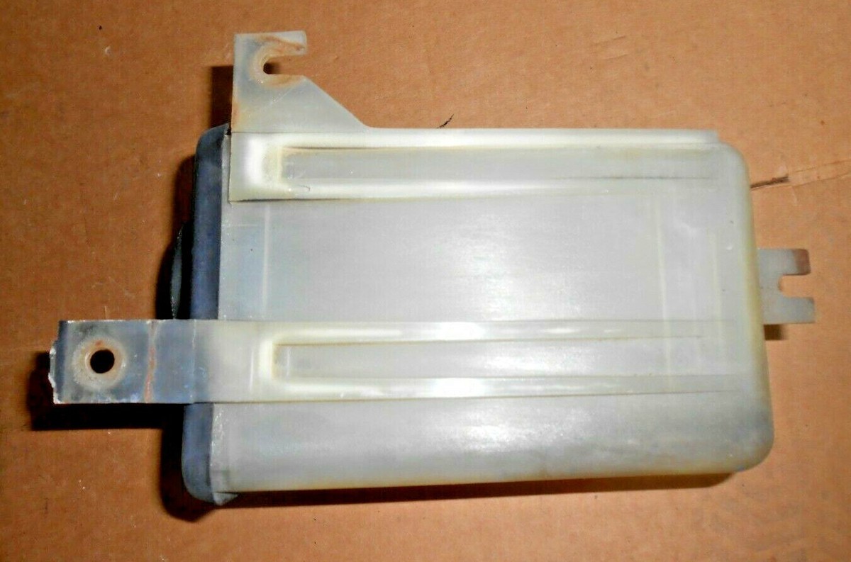 1969 1970 Ford Mustang Cougar Windshield Washer Pump NOS C9AZ-17664-A 1969 1970 Ford Mustang Cougar Windshield Washer Pump NOS C9AZ-17664-A