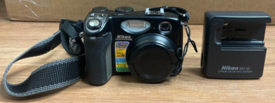 Nikon CoolPix 5400 Camera with battery charger | eBay