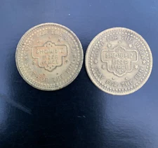 2 Vintage Showbiz Pizza Place Coins - Collectible Play Value Token b2