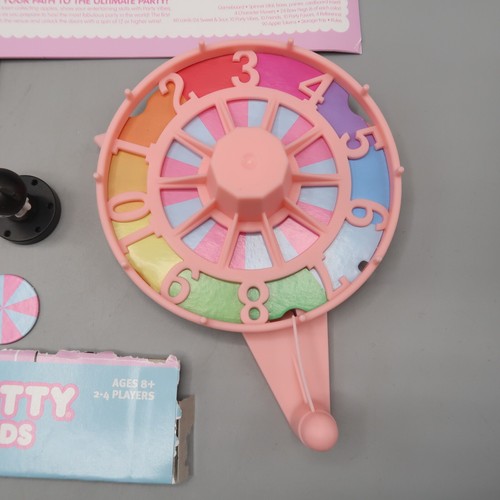 The Game of Life: Hello Kitty and Friends Board Game Replacement parts - 第 5/7 張圖片