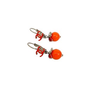 Authentic 04P CHANEL Coco Logo Flower Ladybug Motif Gold-Plated Earrings Used