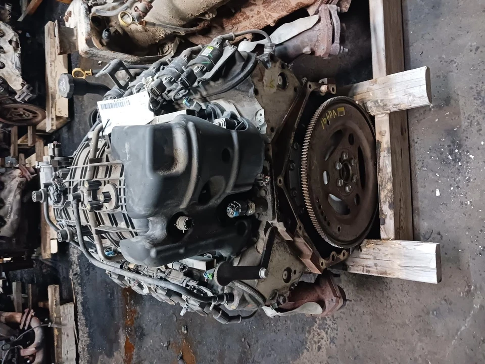 Used Engine Complete Assembly fits: 2009 Gmc Yukon 5.3L VIN 0 8th digit opt LMG Foto 2 de 4