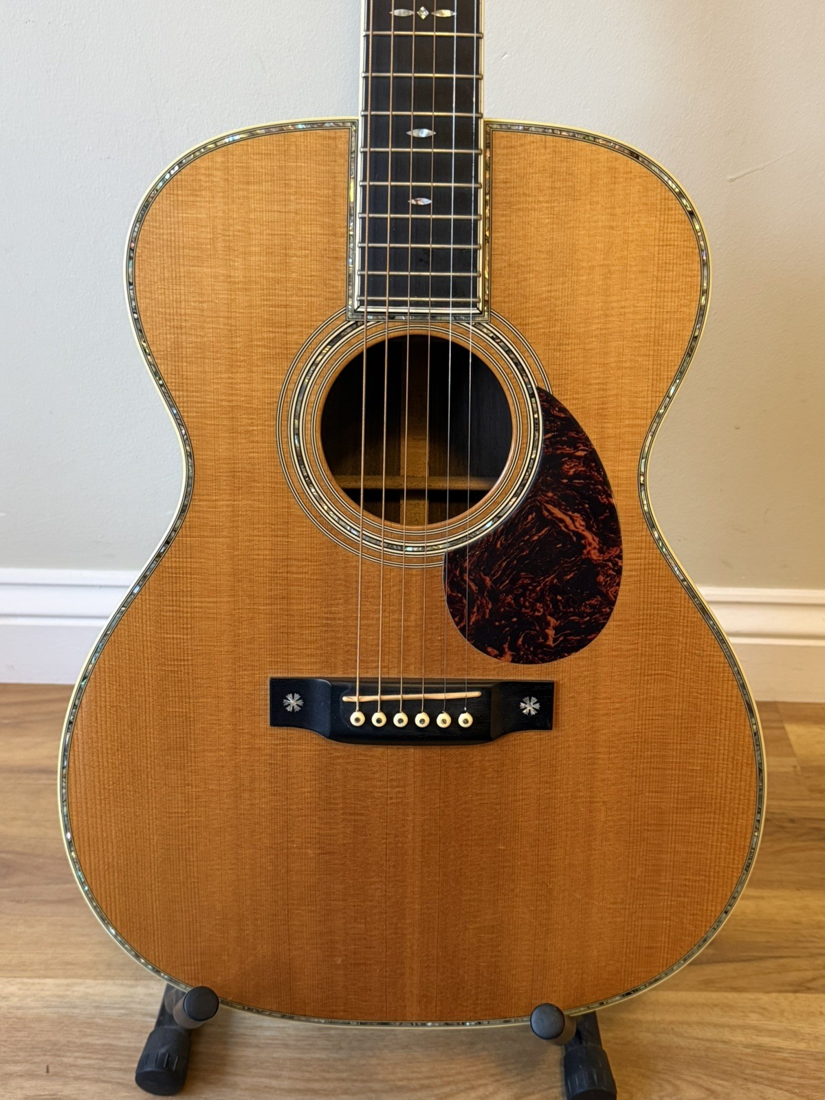 Martin OM-42 Acoustic Guitar 2003 USA w/ Hard Case