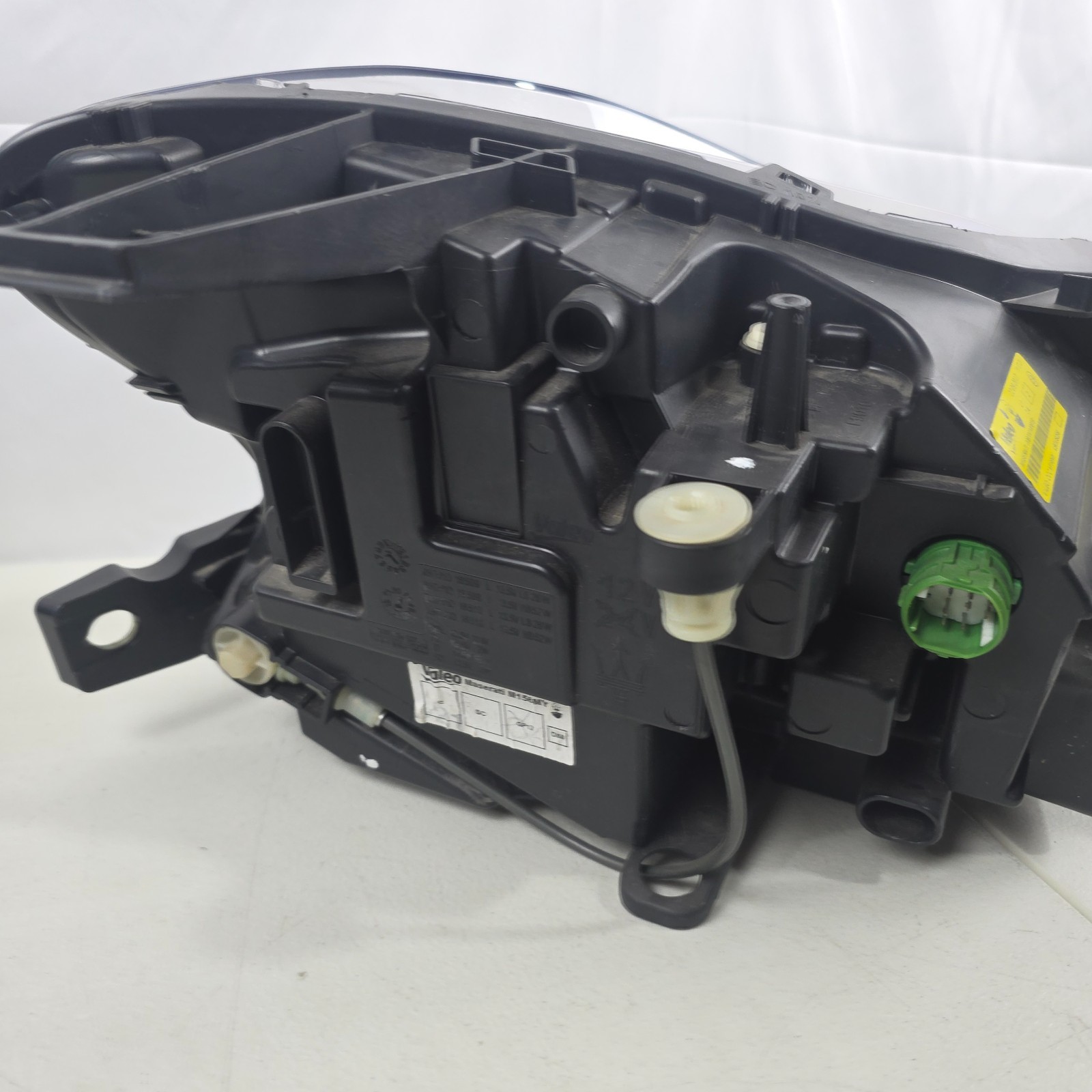 🚗 Maserati Quattroporte LEFT LED EURO HEADLIGHT GENUINE OEM 00670100615