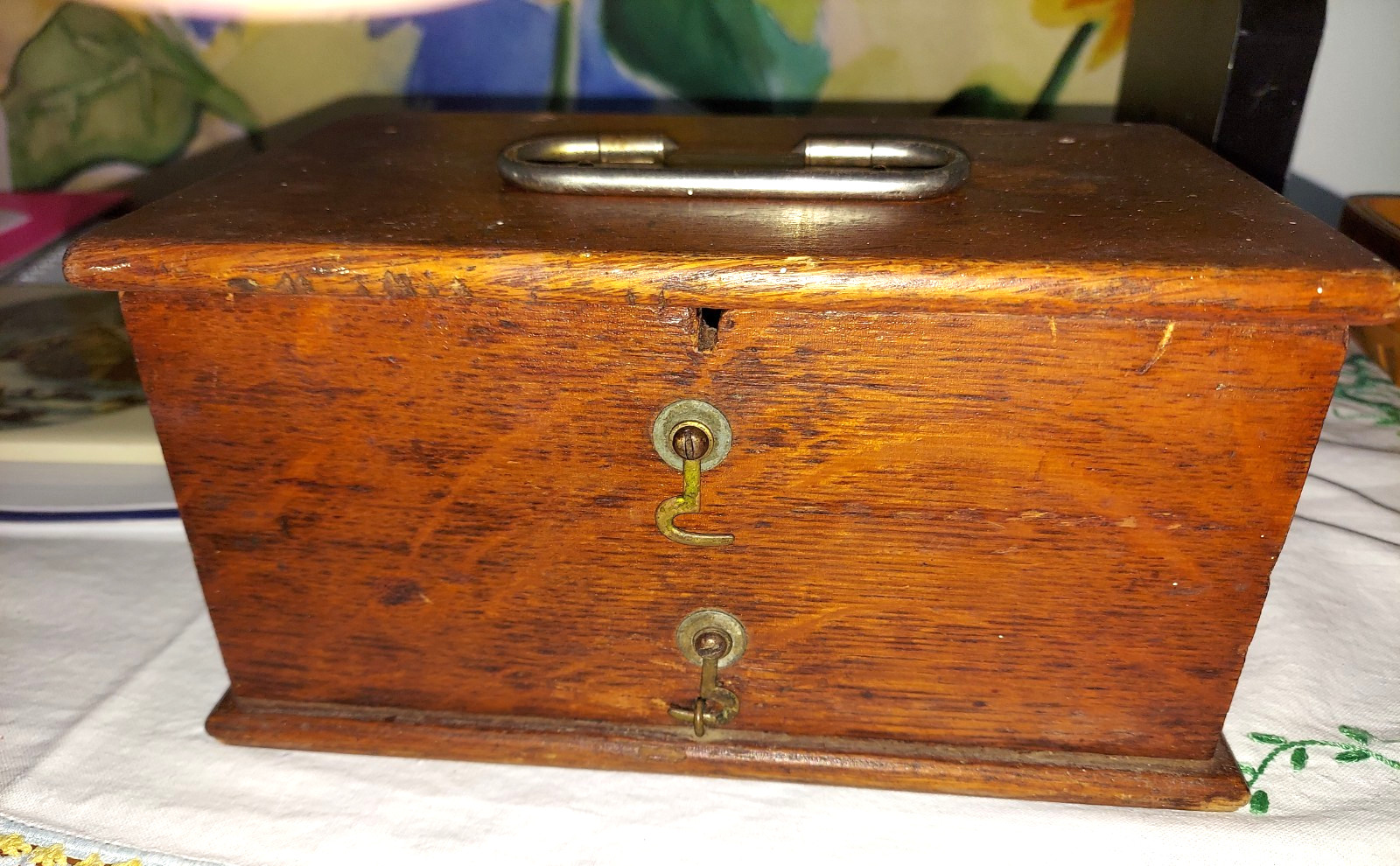 Antique Early 1900s Compact D.D. Home Medical Apparatus — Solid Oak Box