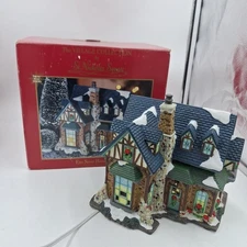 St Nicholas Square Village Collection Christmas ”Elm Street House” 2000 Retired
