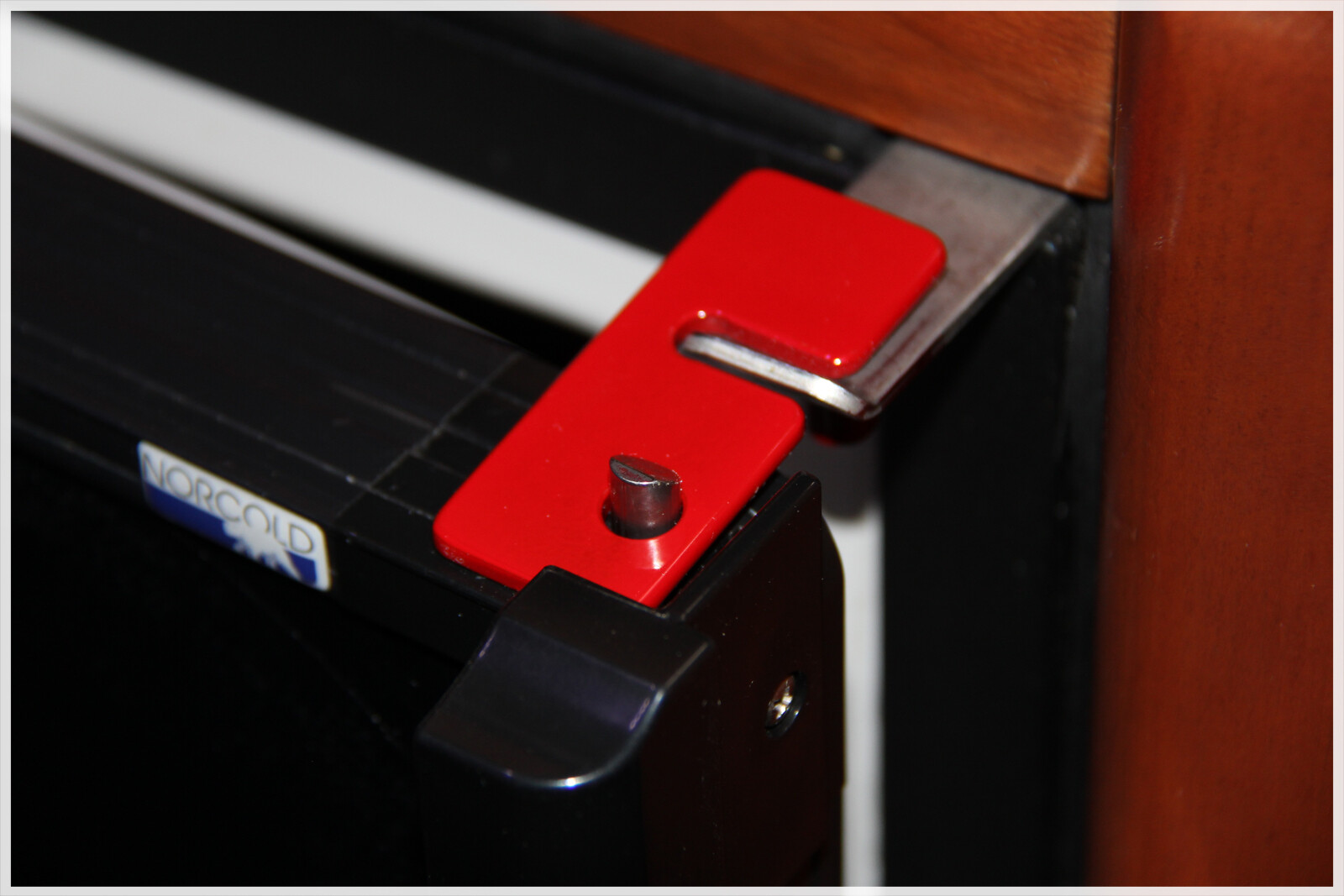 Norcold AC/DC RV Fridge Door Prop/ Airing Device. All Metal & Powder