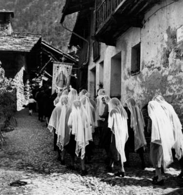 Procession Brusson Valle D'Aosta Italy 1950 OLD PHOTO