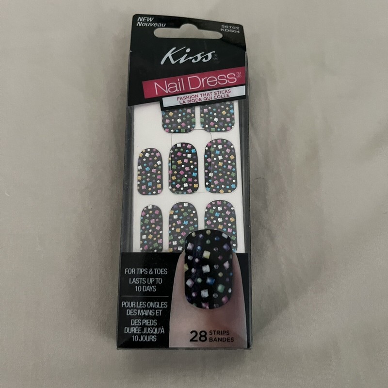 KISS Dress 28 Nail Polish Strips 56702 KDS04 Geometric Shapes Tips & Toes 2012