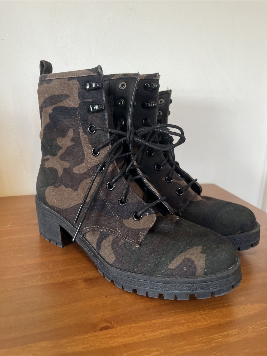 New! Madden Girl Chunky Heel Camo Print Combat Boots Women’s Eloisee  Green