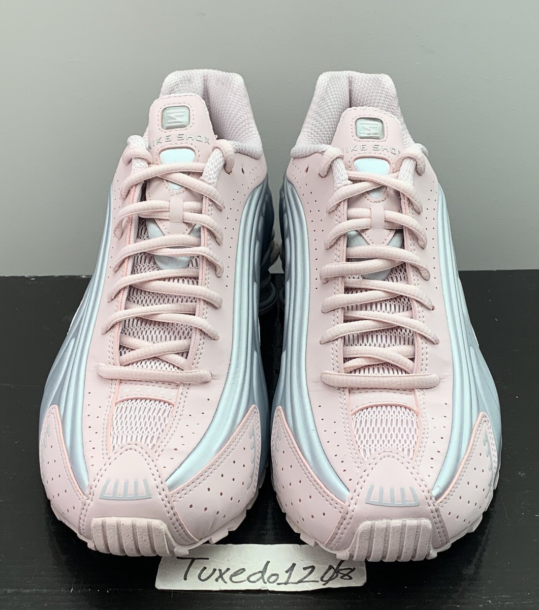 New! Women's Nike Shox R4 sz11 Barely Rose/Metallic Platinum tl