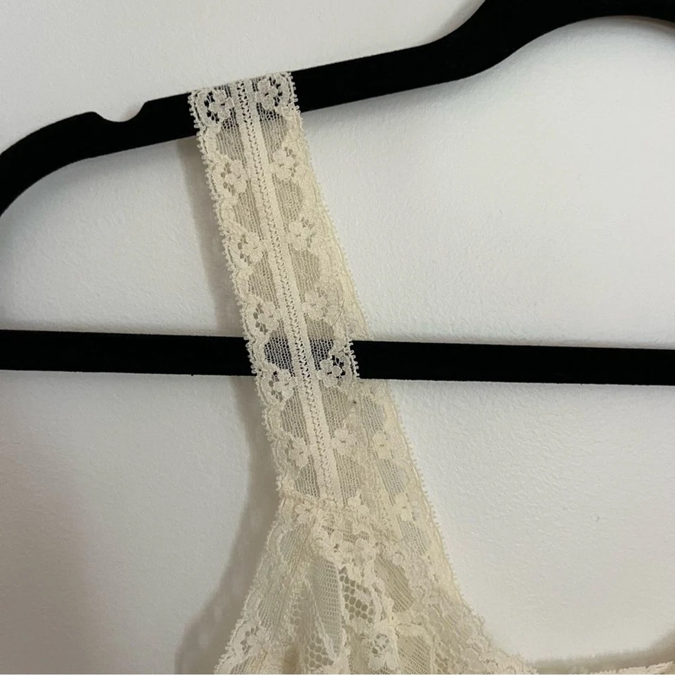 De colección Warners Laureles Encaje Medio Deslizamiento Crema Cami Stock Muerto Nuevo Con Etiquetas Foto 2 de 4