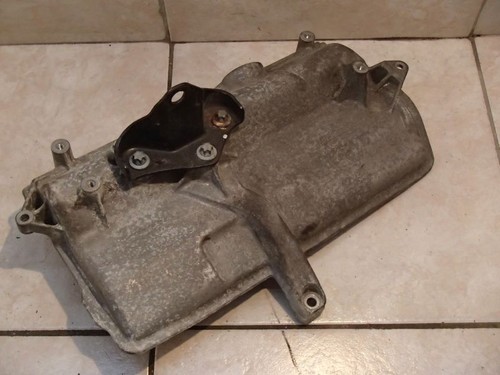 Mercedes W245 B-Klasse Deckel Motordeckel Ventildeckel 180CDI  A6400100667