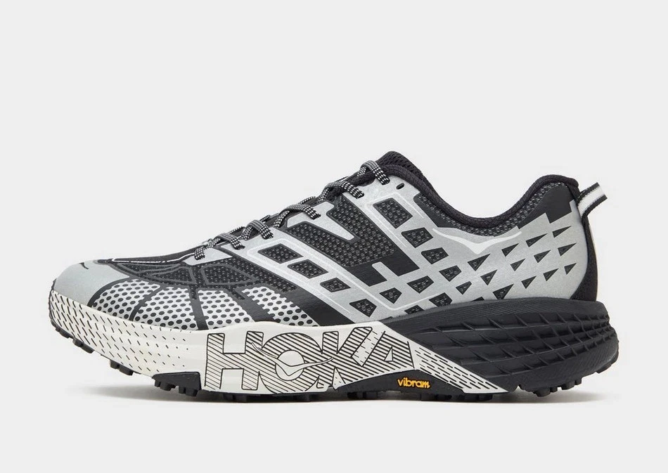 HOKA Speedgoat 2 Sneaker in Black Shoes