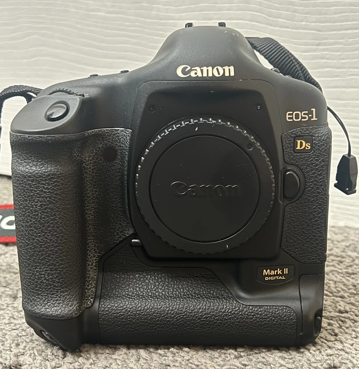 Canon EOS 1Ds Mark II Digital Cameras for Sale | Shop New & Used