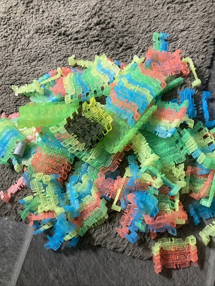 Magic Track Toy Car Racing Glow Track Lift & 2 Cars Not Sure If They ...