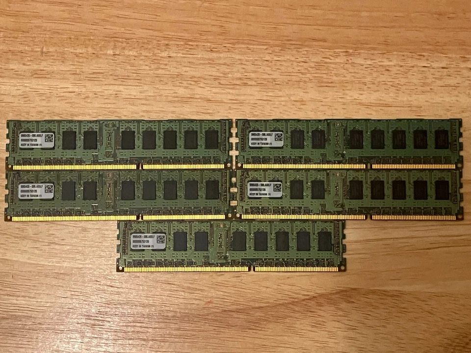Gently Used Kingston 20GB, Ram Kit KVR1333D3D8R9S/4G - Image 3 of 4
