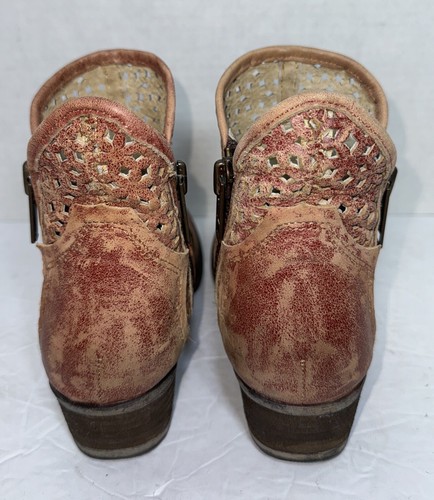 Circle G Corral Size 8.5 Distressed Red Leather Lazer Cut Cowboy Boots Low - Picture 6 of 13