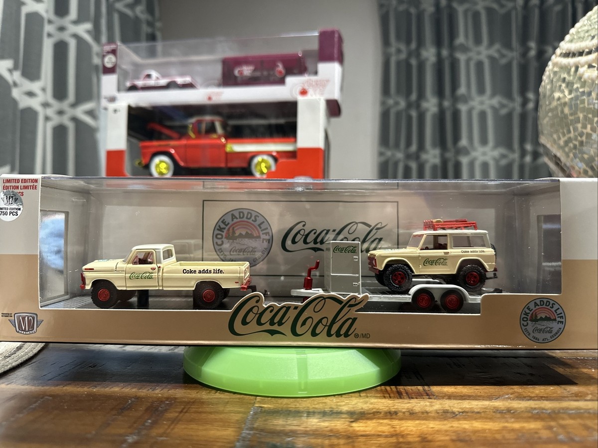 M2 Machines Coca Cola CHASE Ford 1969 F-100 & 1966 Bronco