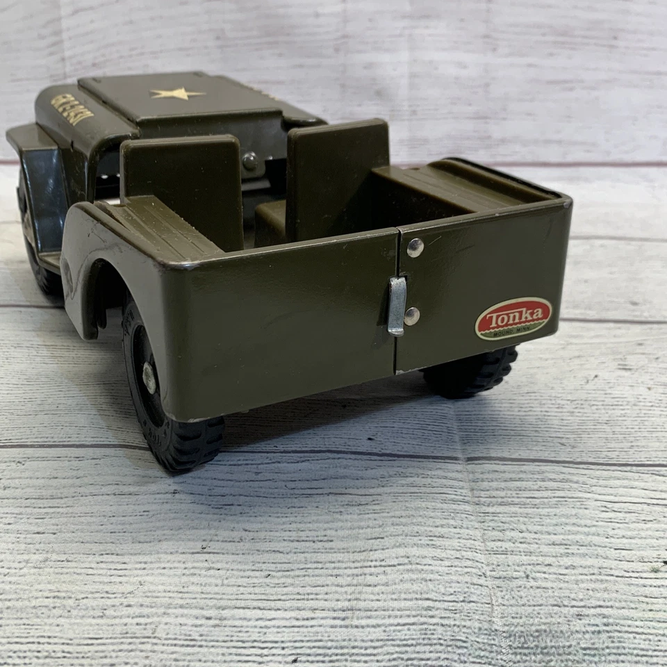 Vintage Tonka Jeep US Army GR2-2431 Pressed Steel Military Green Good As Is - Image 4 of 4