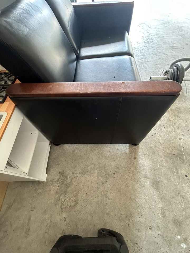 juego sofá salón cuero usado Foto 3 de 4