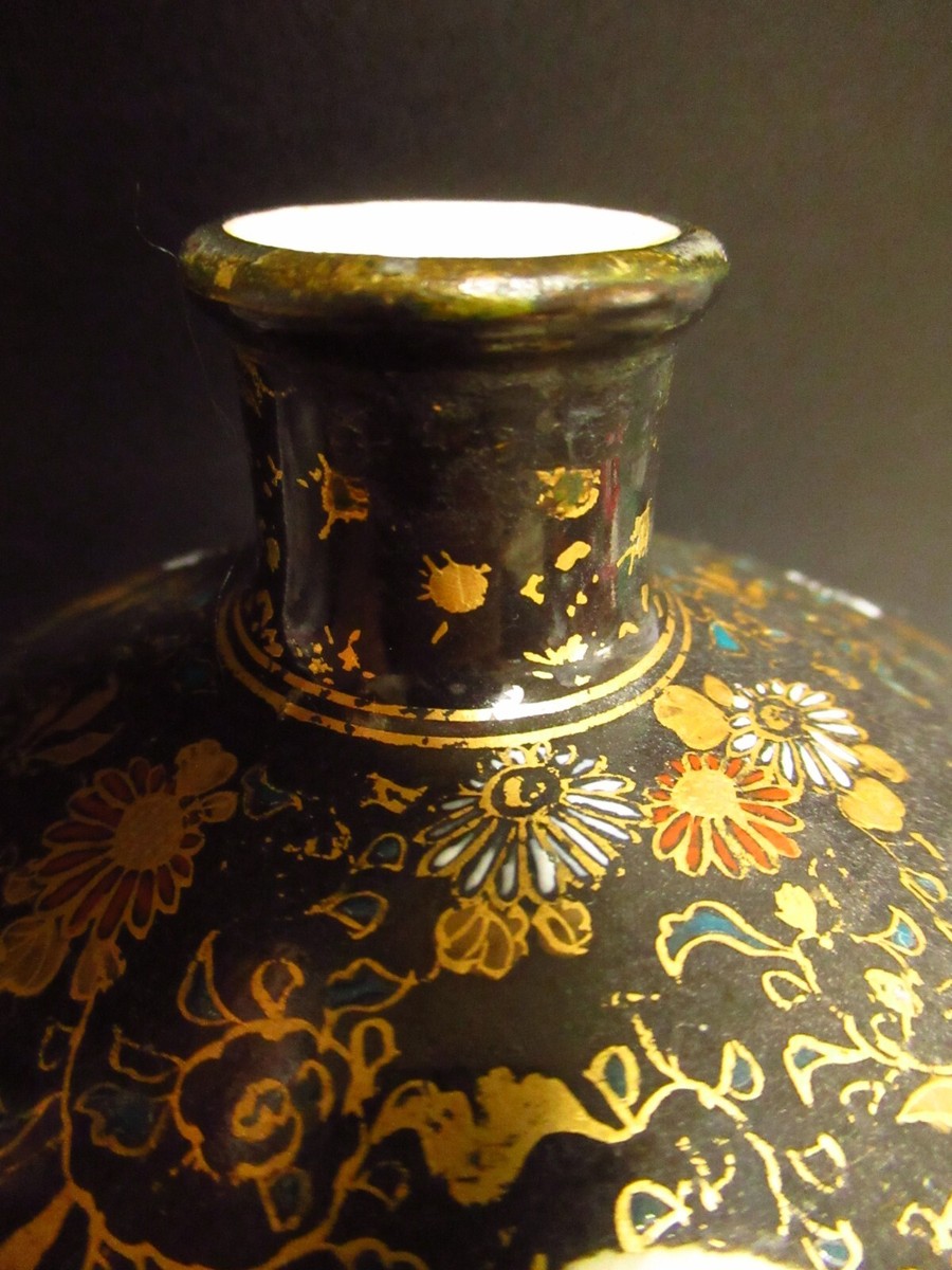 Japanese Ceramic Vase by Ito Tozan I Meiji Period Japanese Ceramic Vase by Ito Tozan I Meiji Period