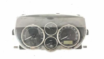 instrumentenblende LAND ROVER FREELANDER 82kw Diesel 2004 204D3 52010468E