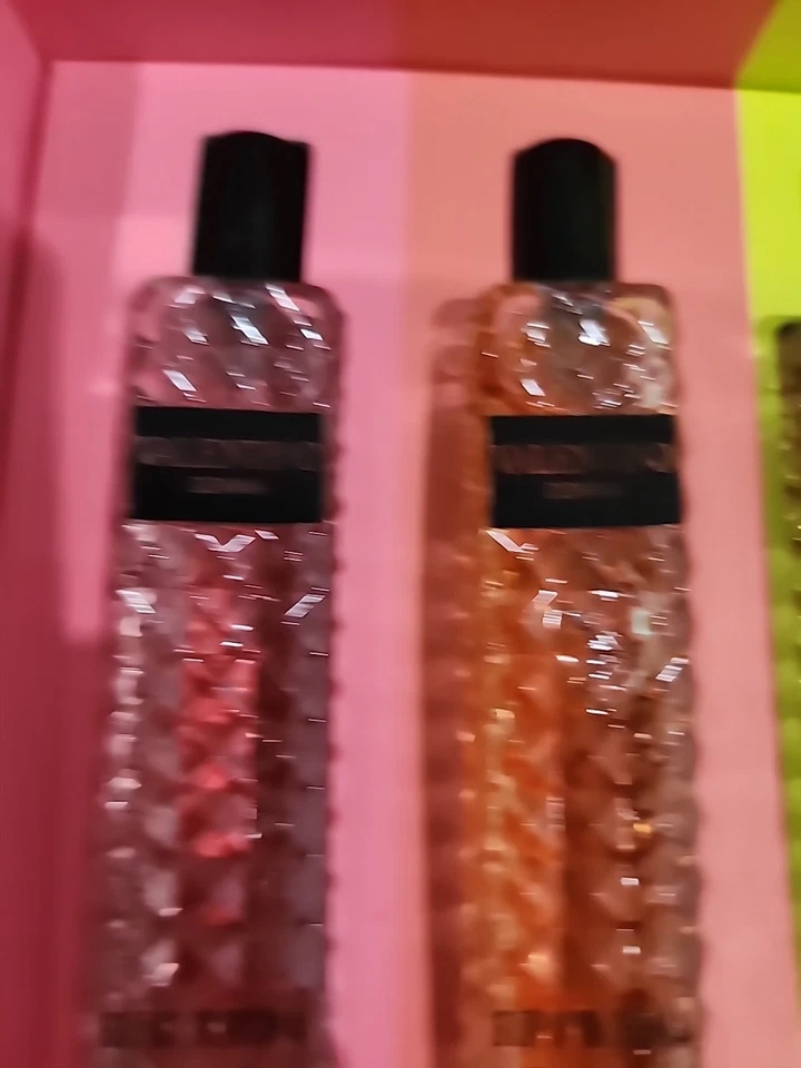 Valentino Damas Mini Set Donna Born In Roma Set Regalo Fragancias Foto 4 de 4