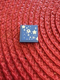 LEGO 3068pb0590 Blue Tile 2x2 White Stars With &ldquo;R&rdquo;   7848 Toys &ldquo;R&rdquo; Us Truck