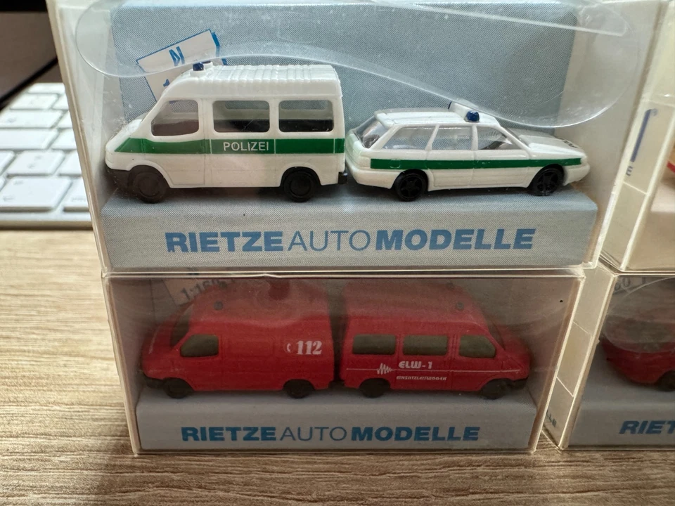 4 Confezioni Rietze PKW/Trasportatore 1:160 In OVP Condizione Mai Utilizzato - Immagine 2 di 4