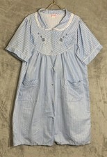 VTG Lati Fashion Housecoat Sz L Snap Button Blue Gingham Seersucker Embroidered